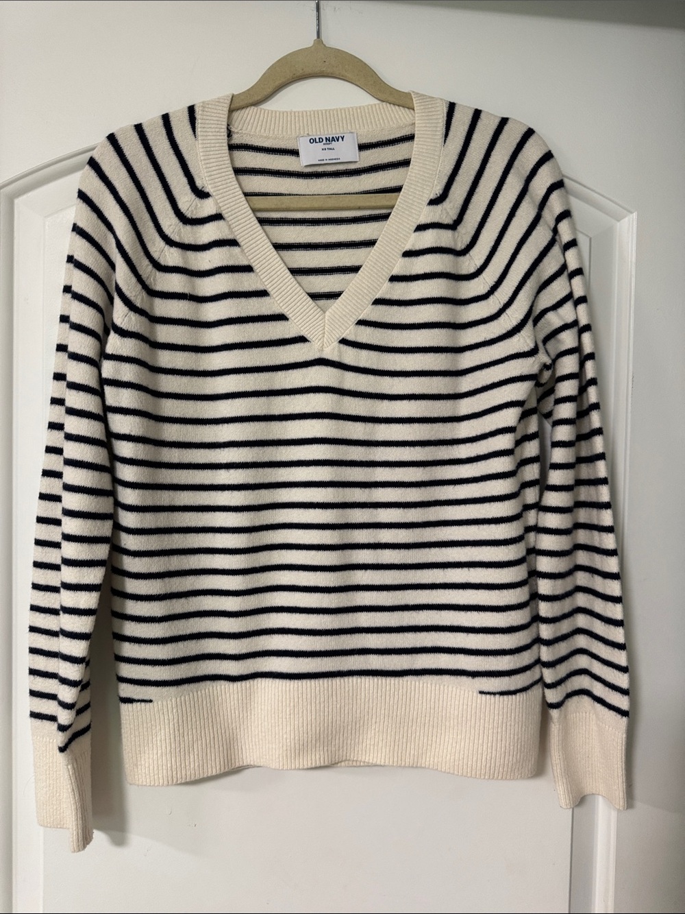 Old Navy Sweater